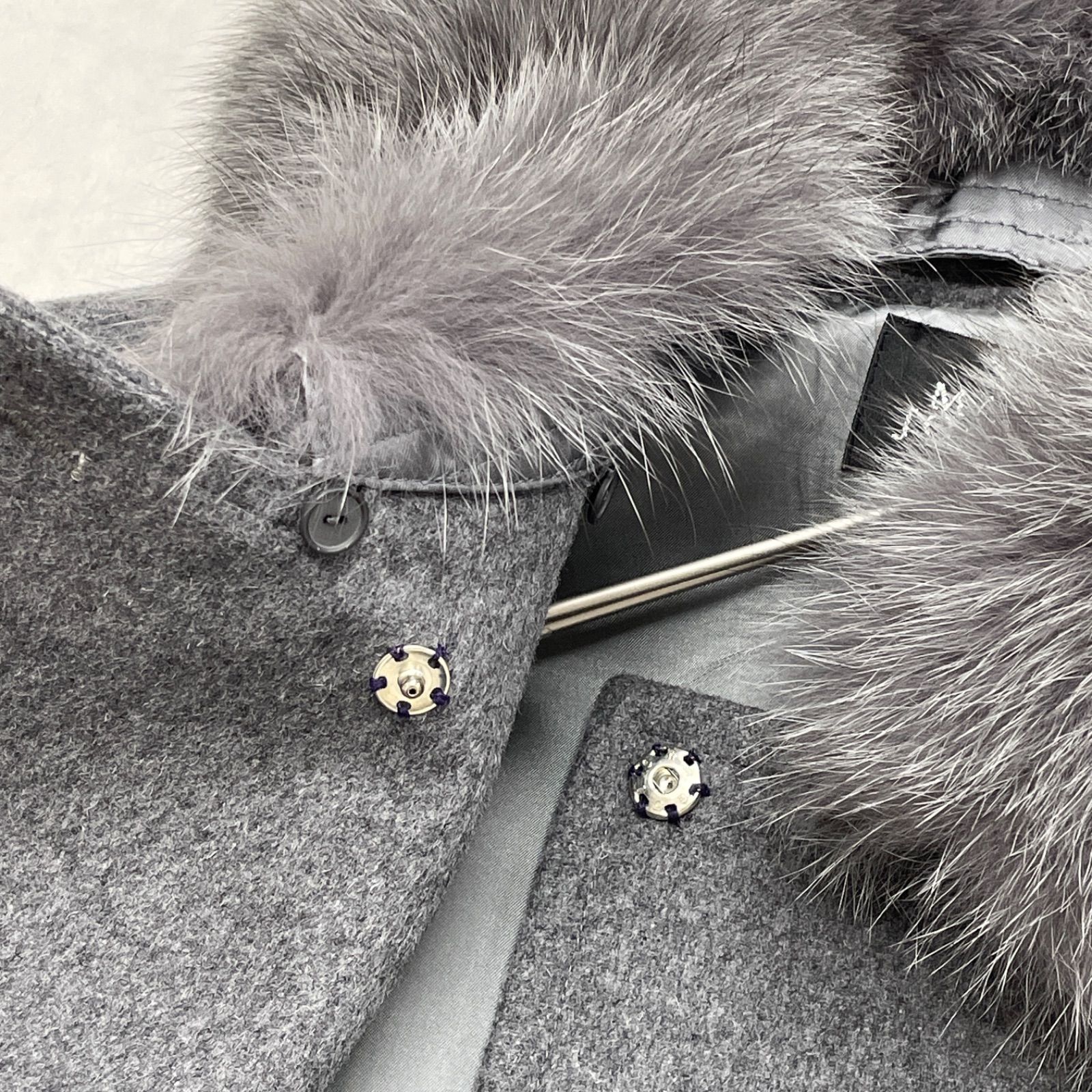 マダムジョコンダ ケープコート ブルーフォックス アンゴラ カシミヤ混