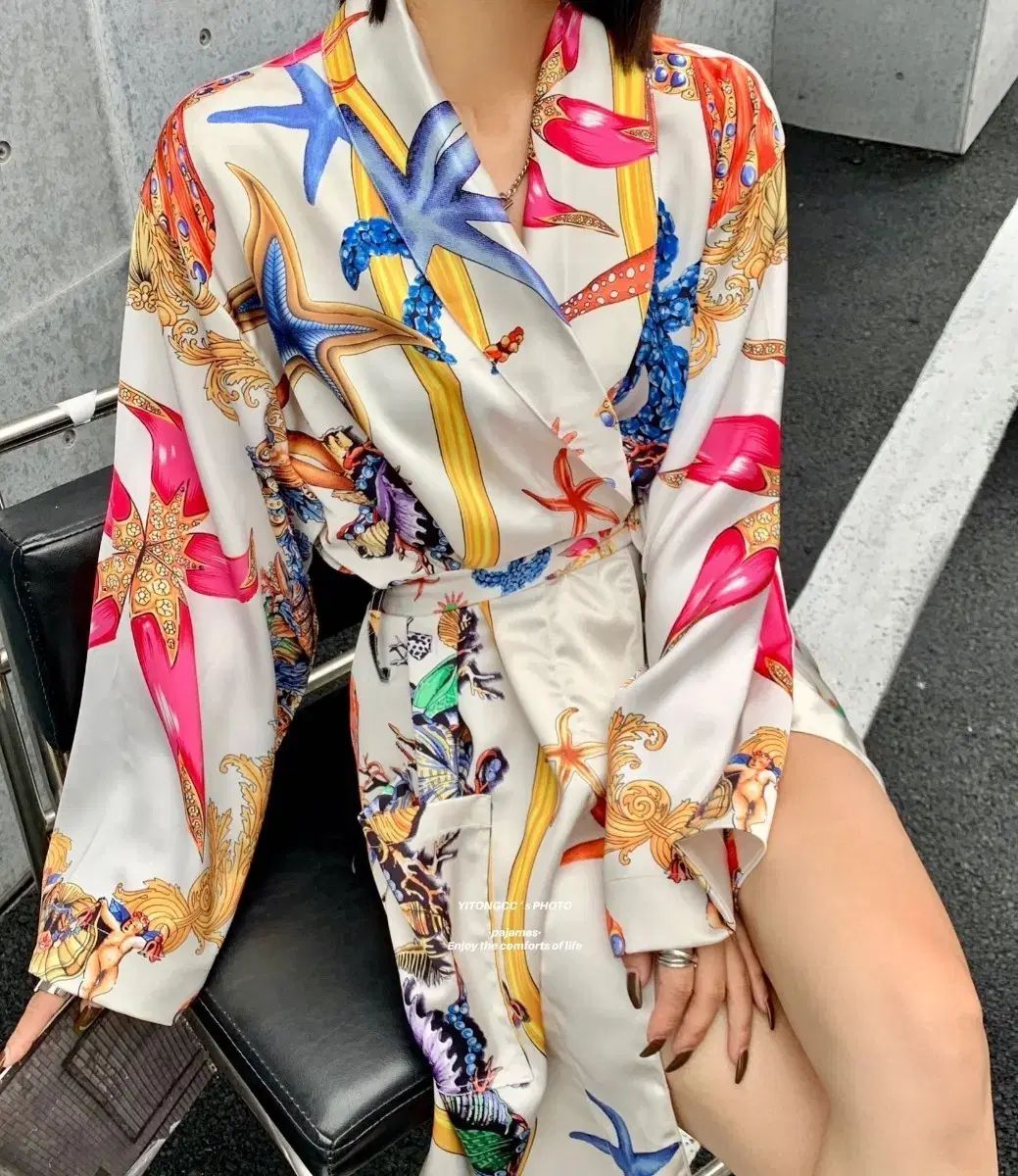 Versace ヴェルサーチェ シルク ロング コート 級 管理