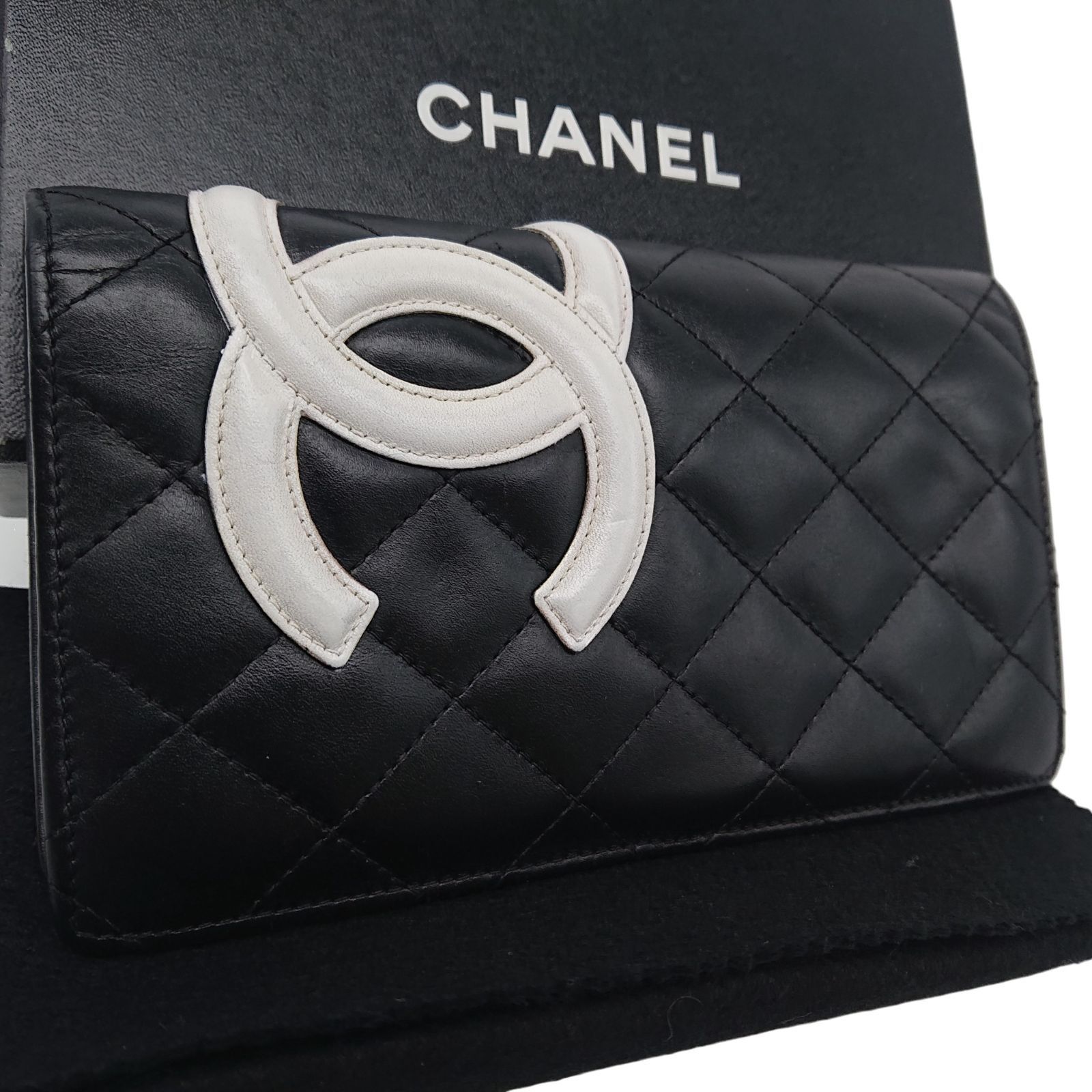 美品】CHANEL カンボンライン ココマーク 長財布 ブラック／ホワイト