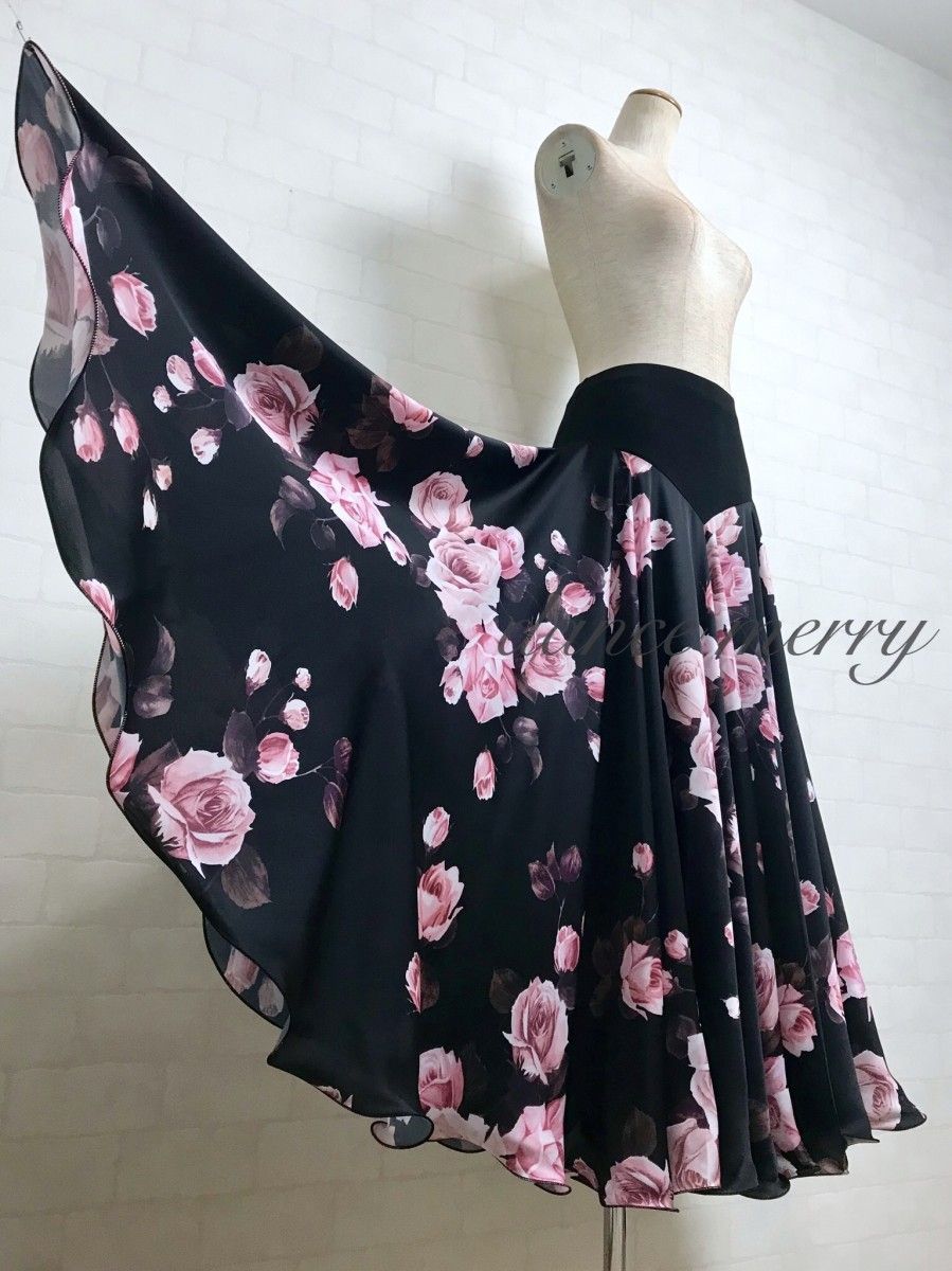 新品 フレアー最大！ パソドブレ パソ ワルツ 社交ダンス スカート