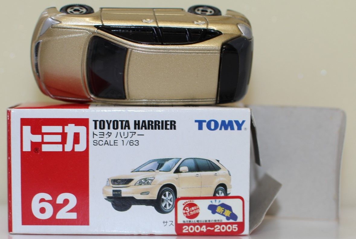 USED トミカ 62 トヨタ ハリアー マーク切り取り 240001032499 - メルカリ