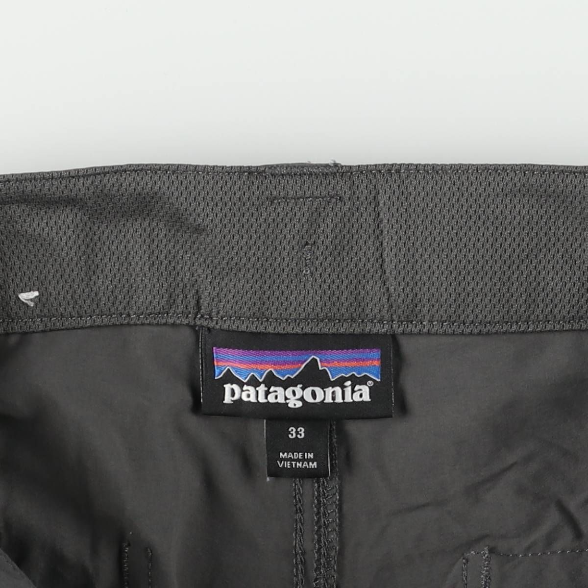 ナイロンパンツ