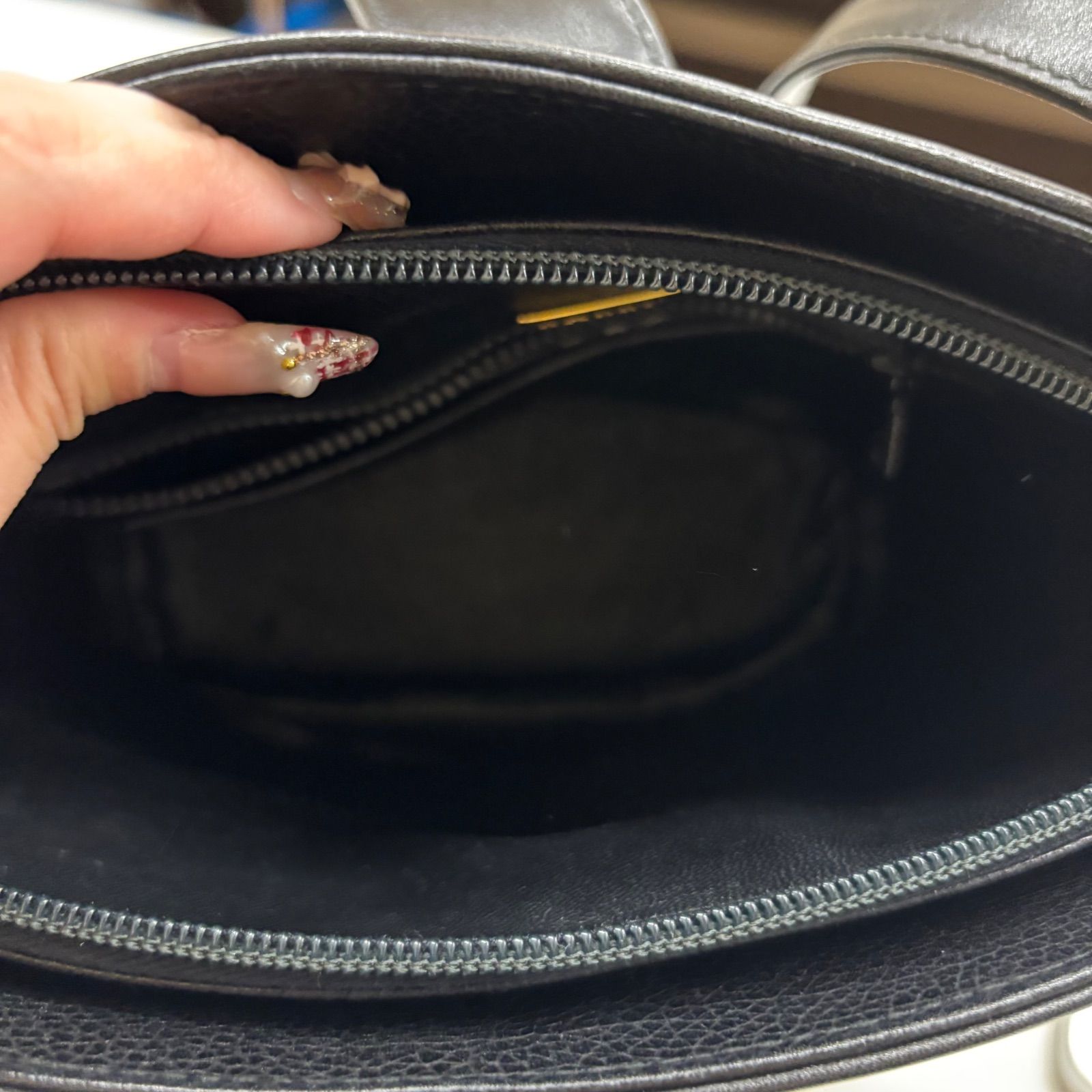 ☆ BALLY バリー レザーショルダーバッグ ブラック ゴールド金具