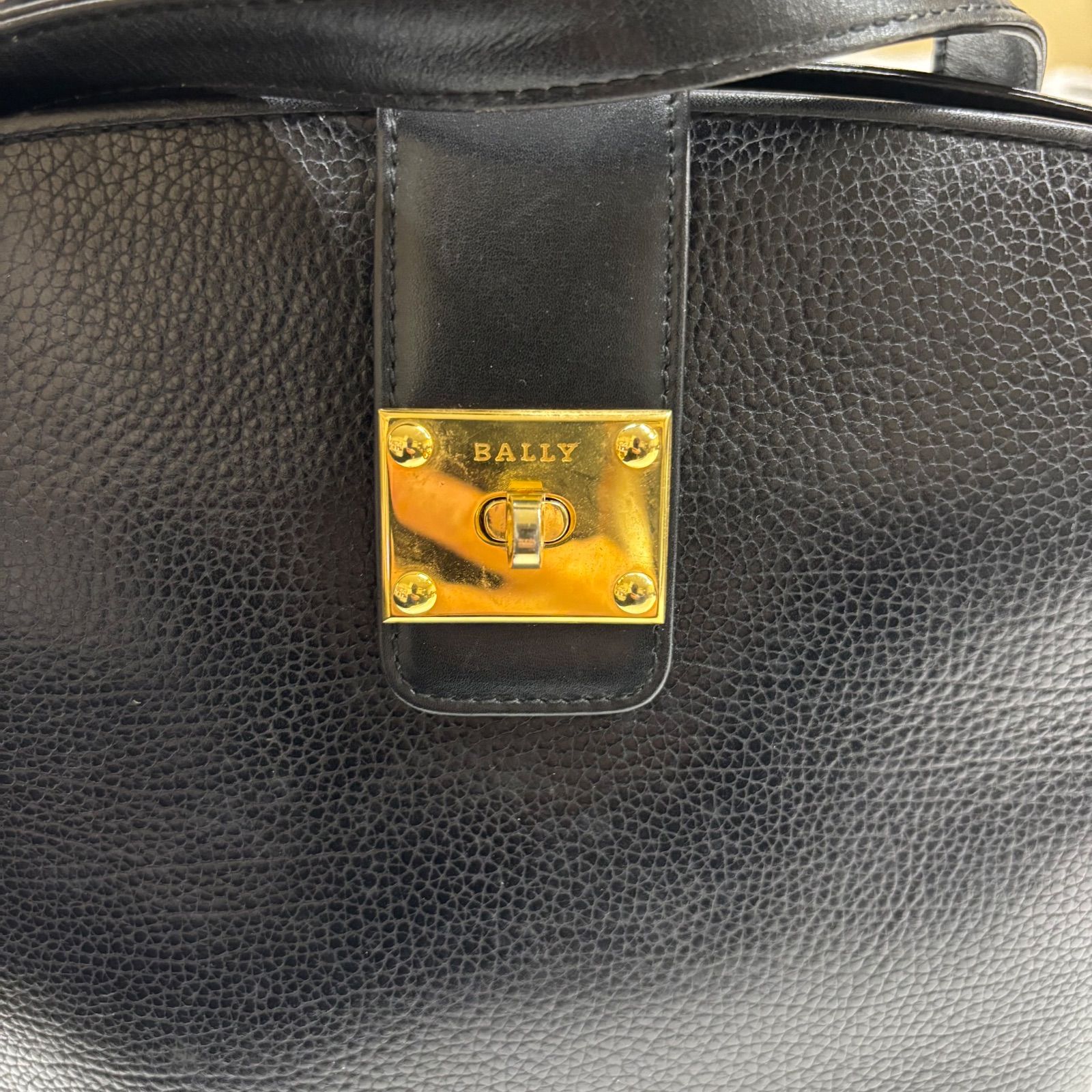 ☆ BALLY バリー レザーショルダーバッグ ブラック ゴールド金具