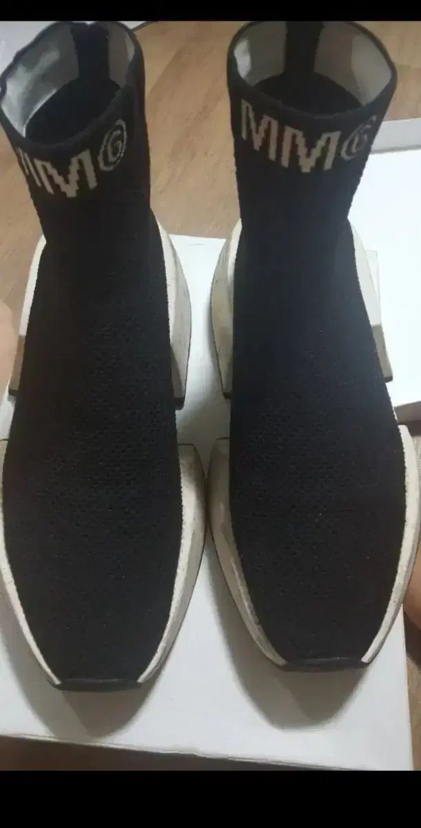 MM 6 Maison Margiela ブラック ソックスシューズ