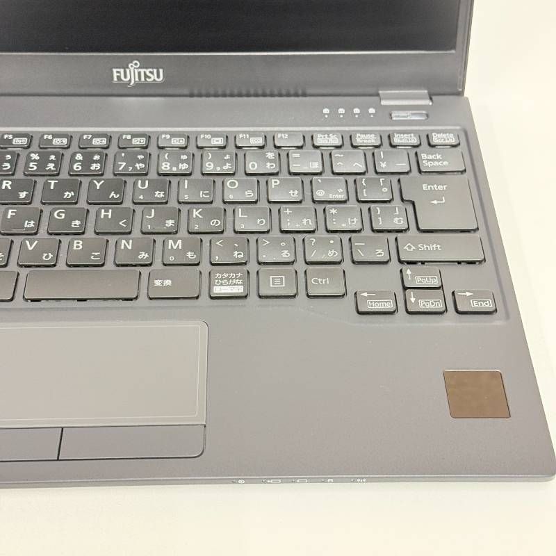 整備済み品】富士通/ノートパソコン/第8世代/Corei7/薄型/軽量