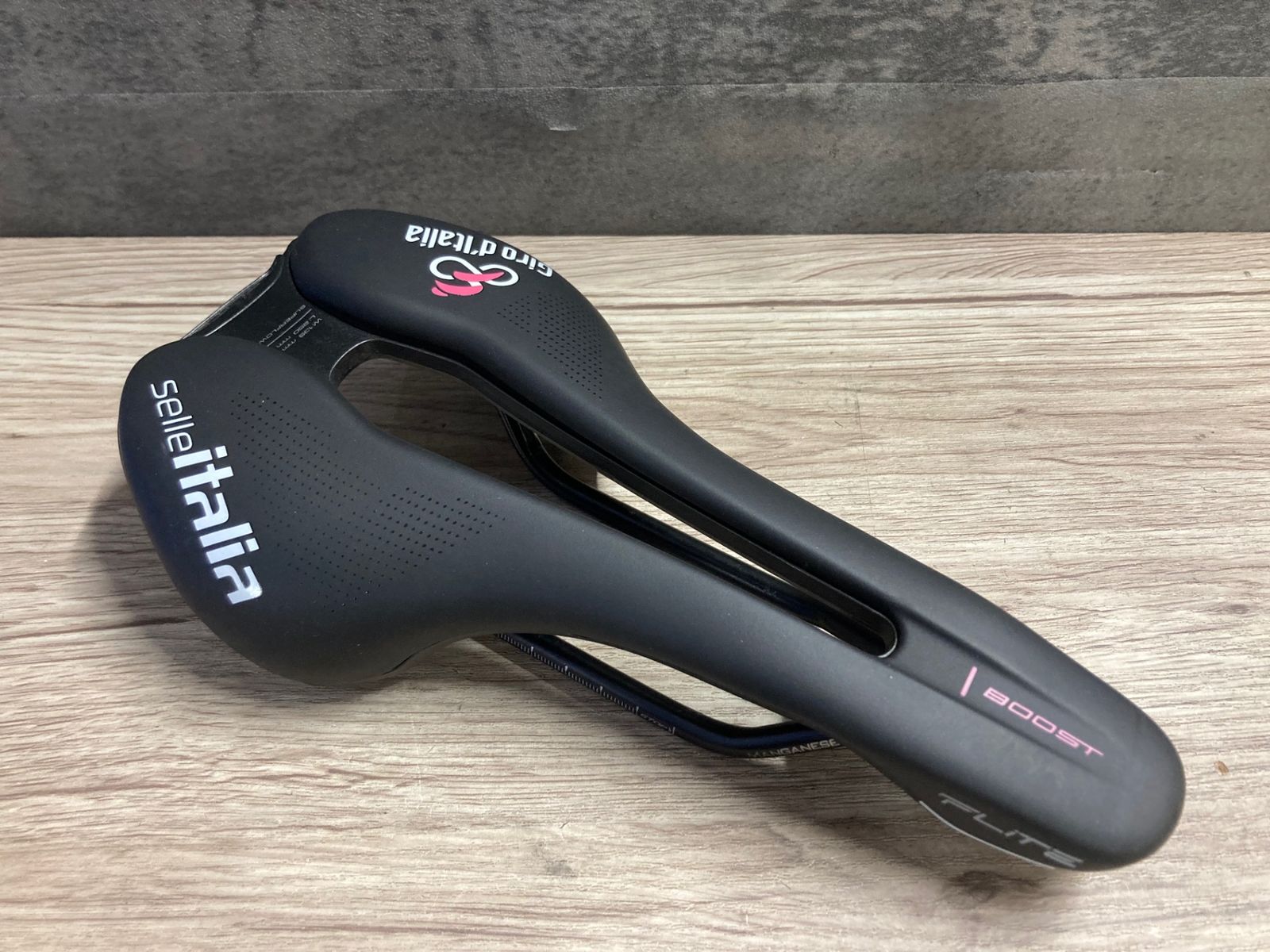JR 993 セライタリア selle italia FLITE BOOST S 3 サドル 黒 135 mm MANGANESE Giro d