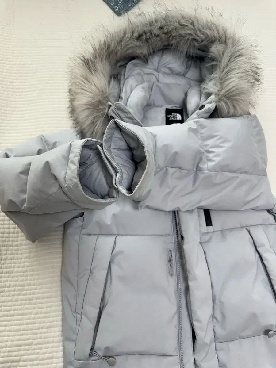 ダウンジャケット