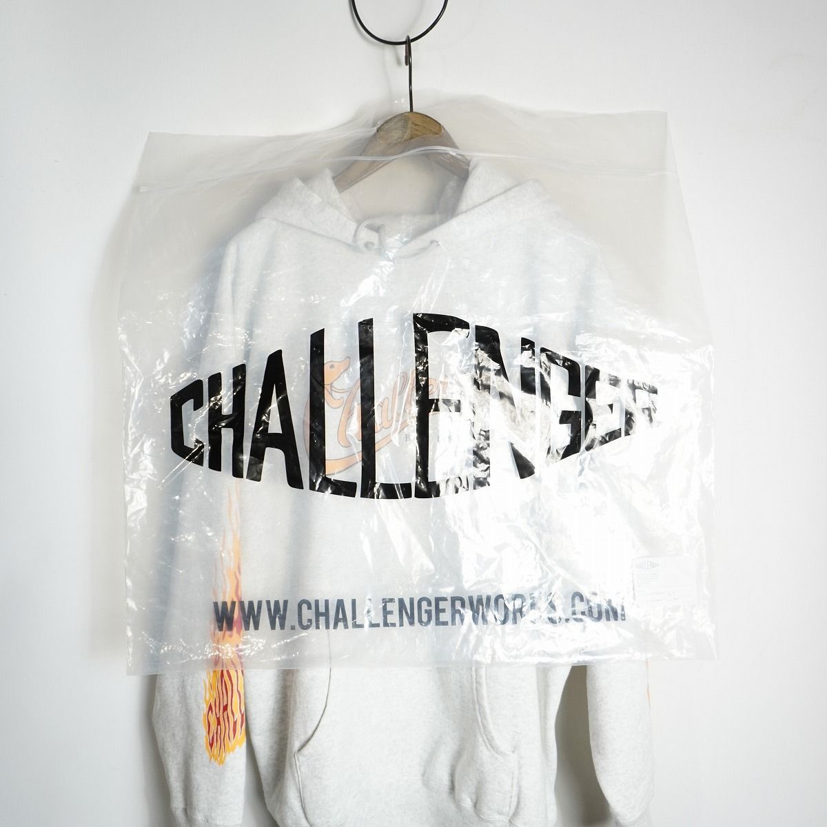 CHALLENGER SNAKING LOGO HOODIE Мサイズ 美品 25AW CHALLENGER 