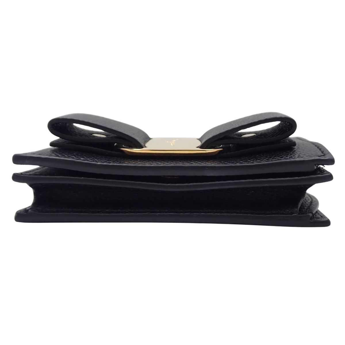 現行モデル　フェラガモ 二つ折り財布 ヴァラリボン ブラック カーフ 金具 現行モデル フェラガモ 二つ折り財布 ヴァラリボン ブラック カーフ