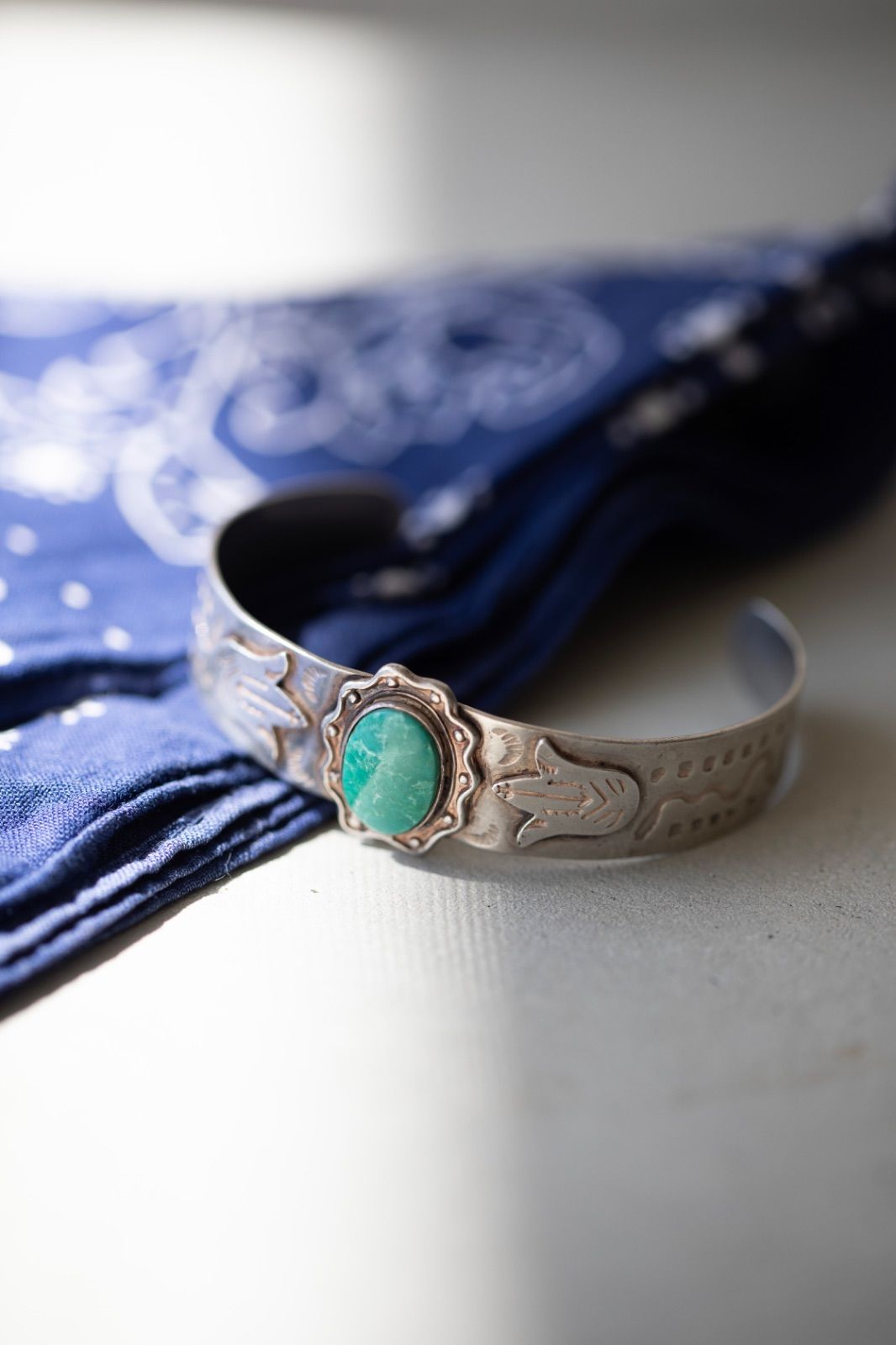 ナバホ アロー ターコイズ シルバー バングル｜フェザー スネーク フレッドハービー