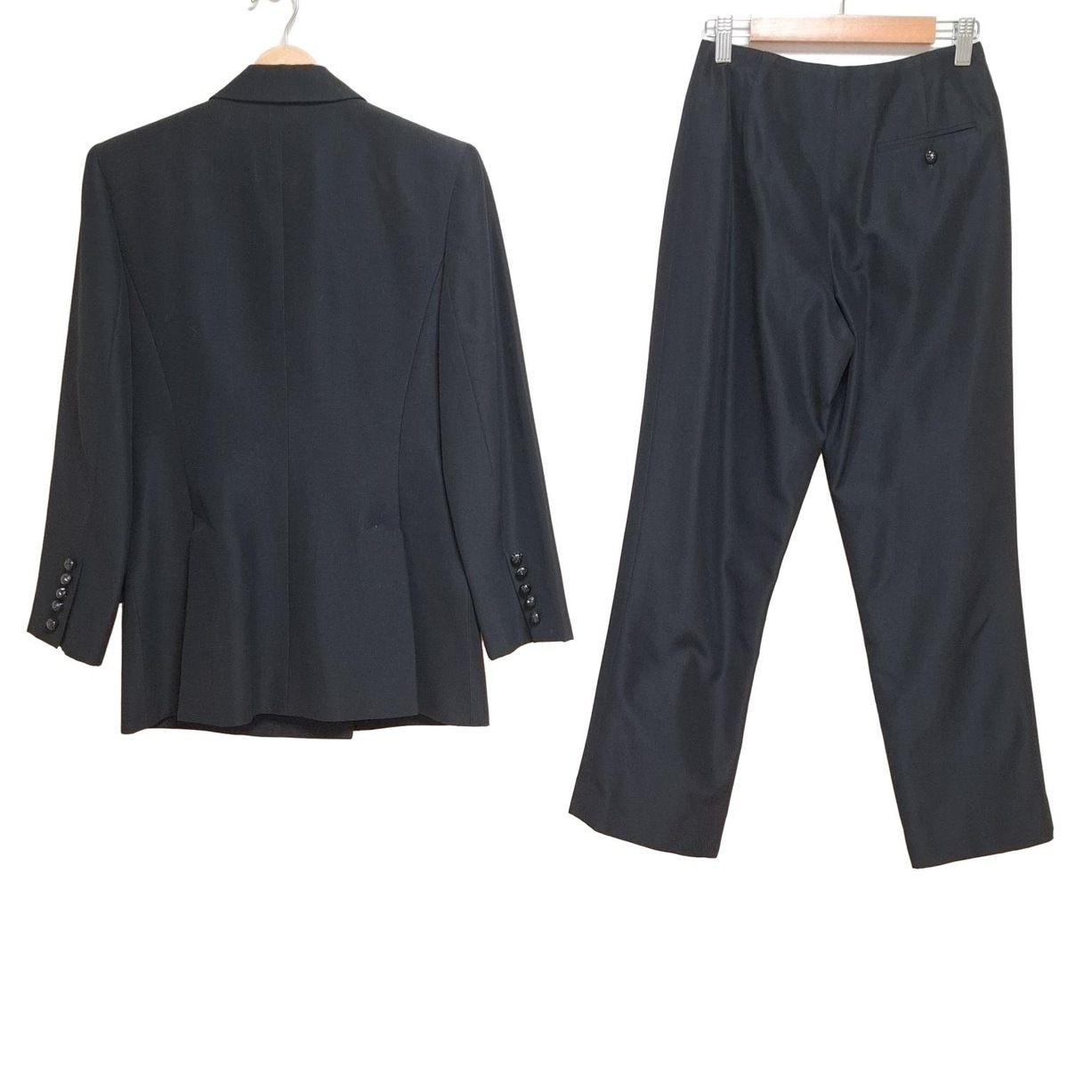 ジバンシー　パンツスーツ GIVENCHY(ジバンシー) レディースパンツスーツ レディース - 黒 ダブル