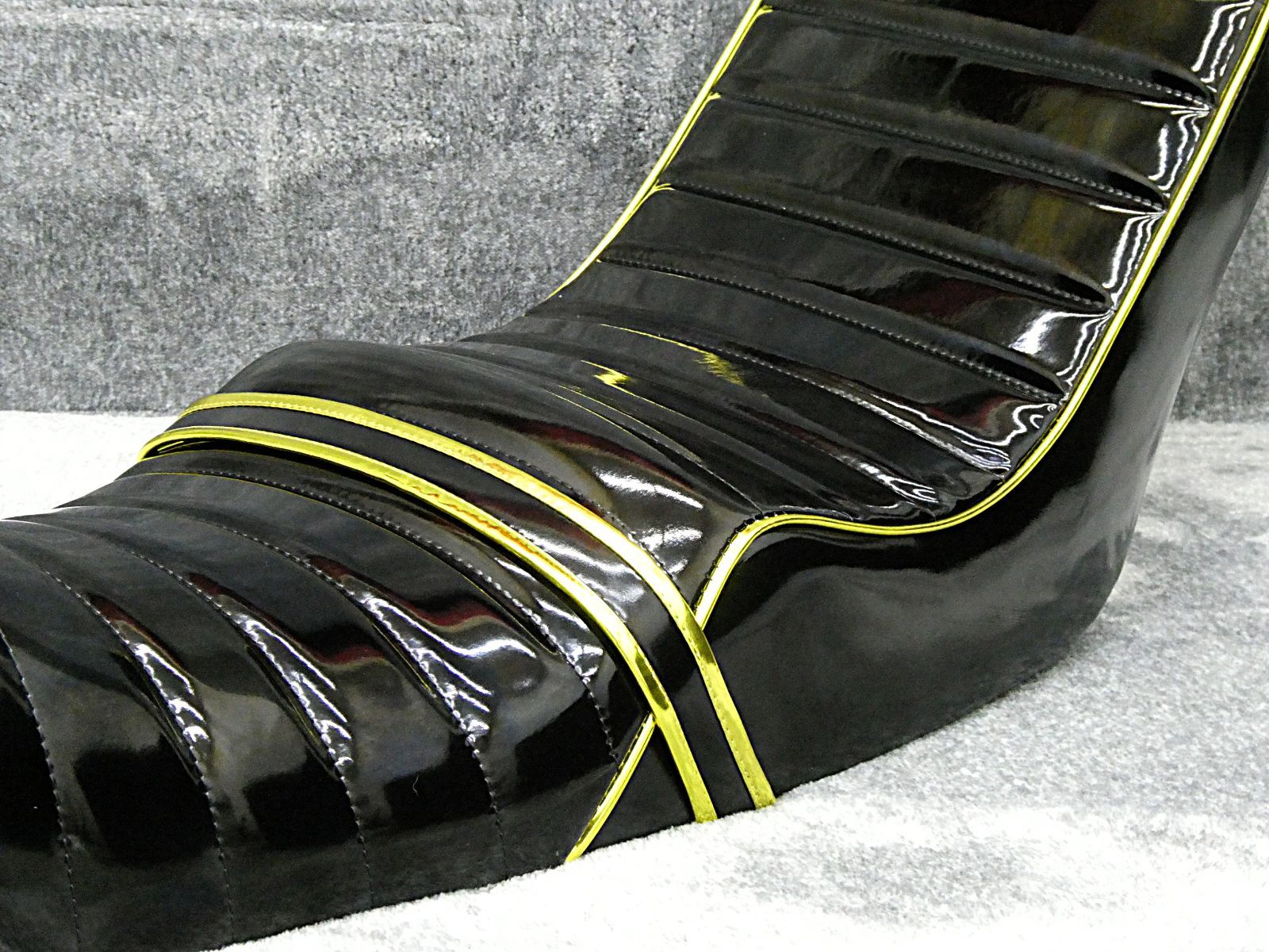 ジェイド250 黒金エナ 三段シート/ロングシートBLACKブラックJADE黒