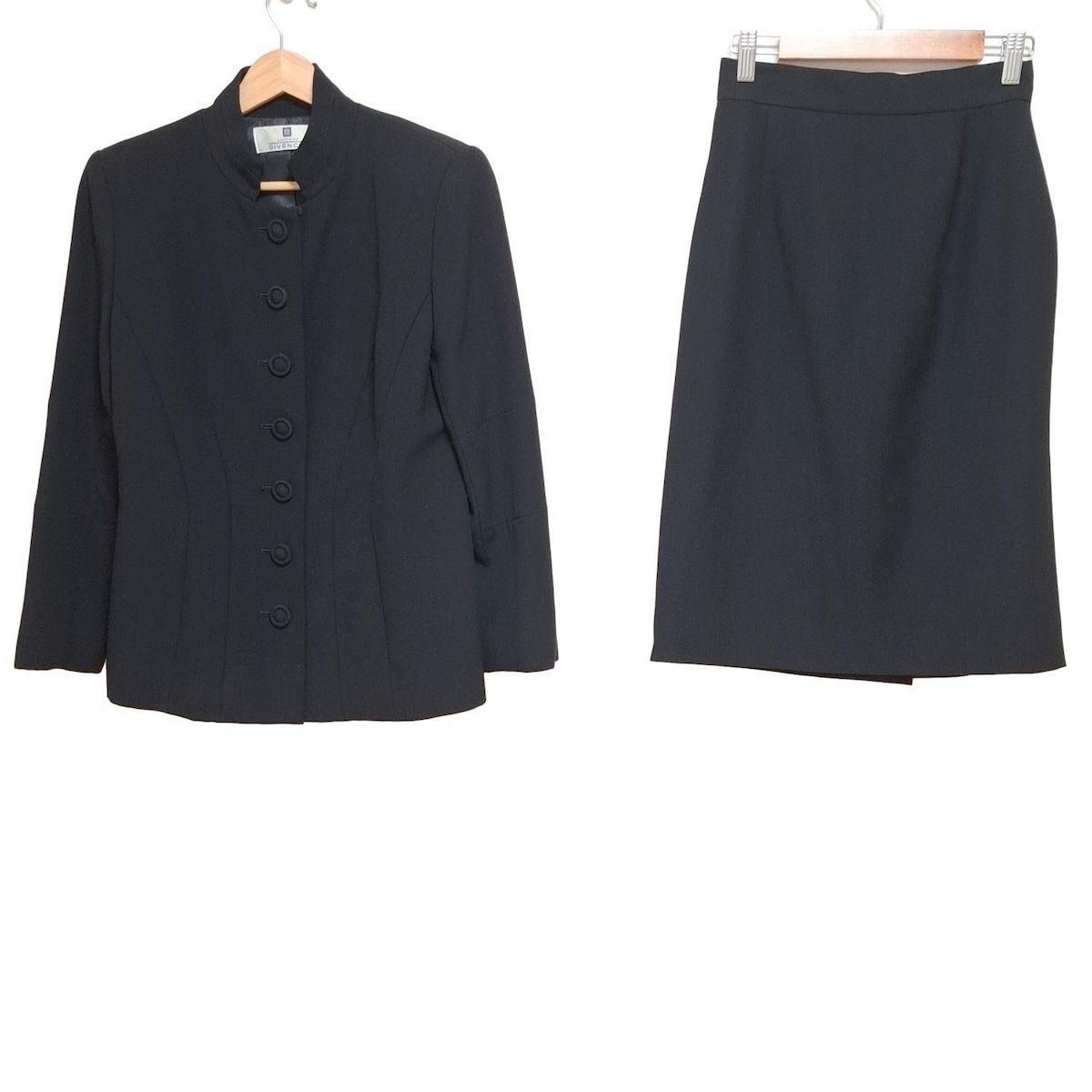 GIVENCHY(ジバンシー) スカートスーツ レディース - 黒 - メルカリ