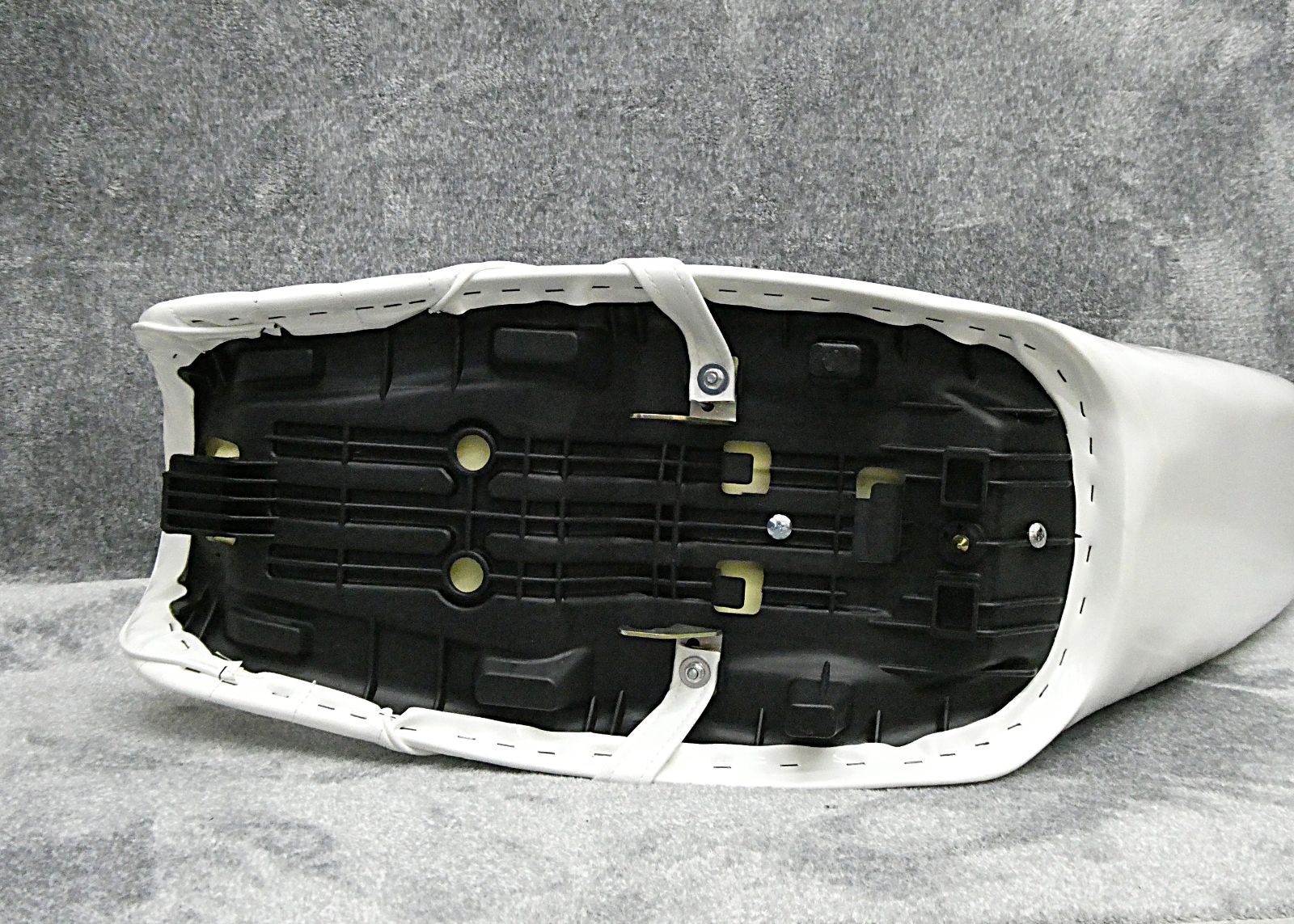 ジェイド250 チンチラシート(白) ジェイド250 チンチラシート(白)