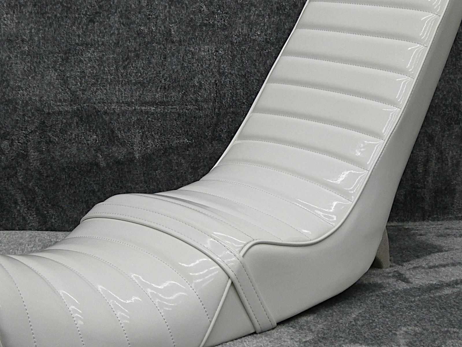 ジェイド２５０　白エナ　６０ｃｍ　三段シート/②ホワイト 補強入り ジェイド250 白エナ 三段シート/ロングシートWHITEホワイトJADE白 MC23