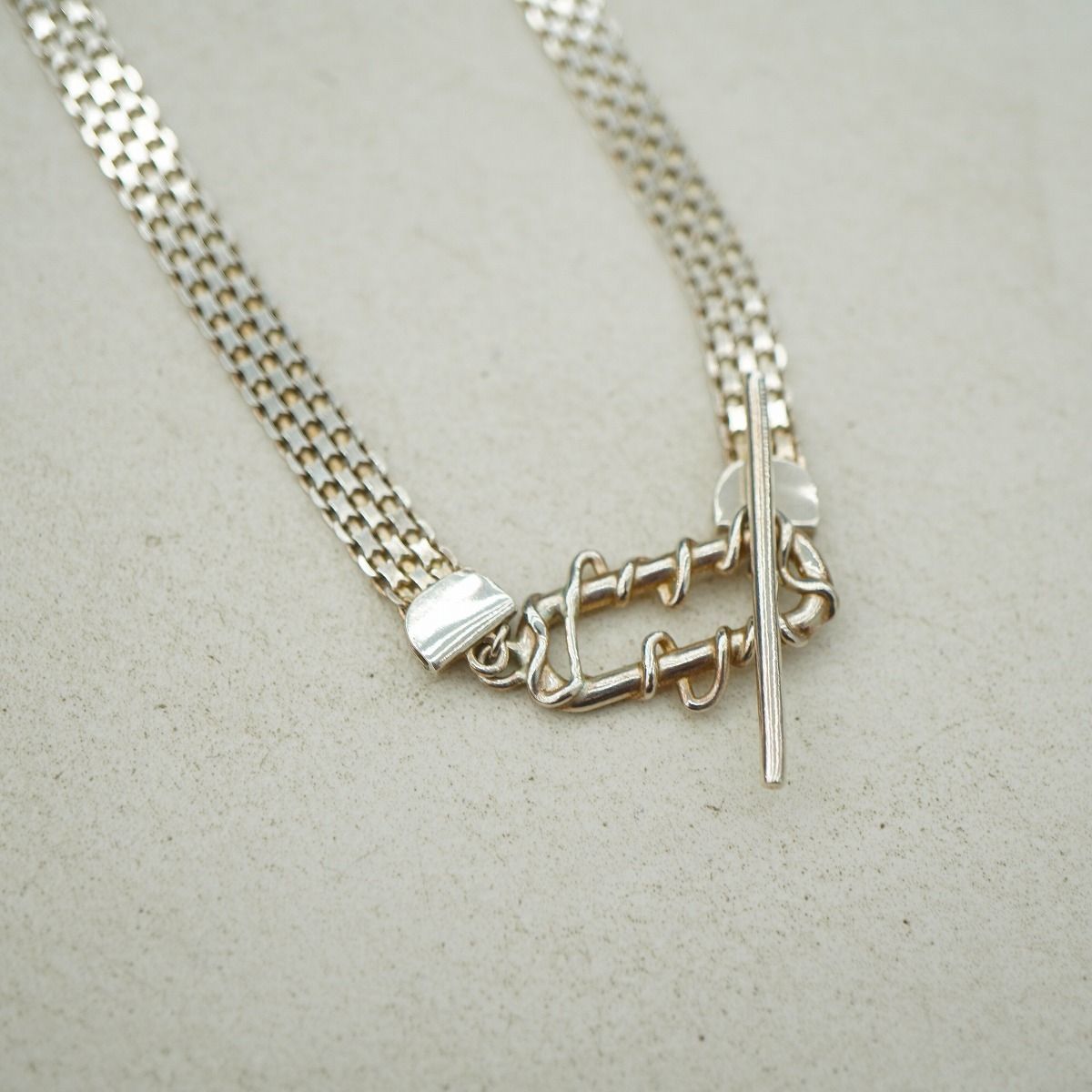 お買い得イ草 美品 YOSTER ヨースター Entwine Choker シルバー