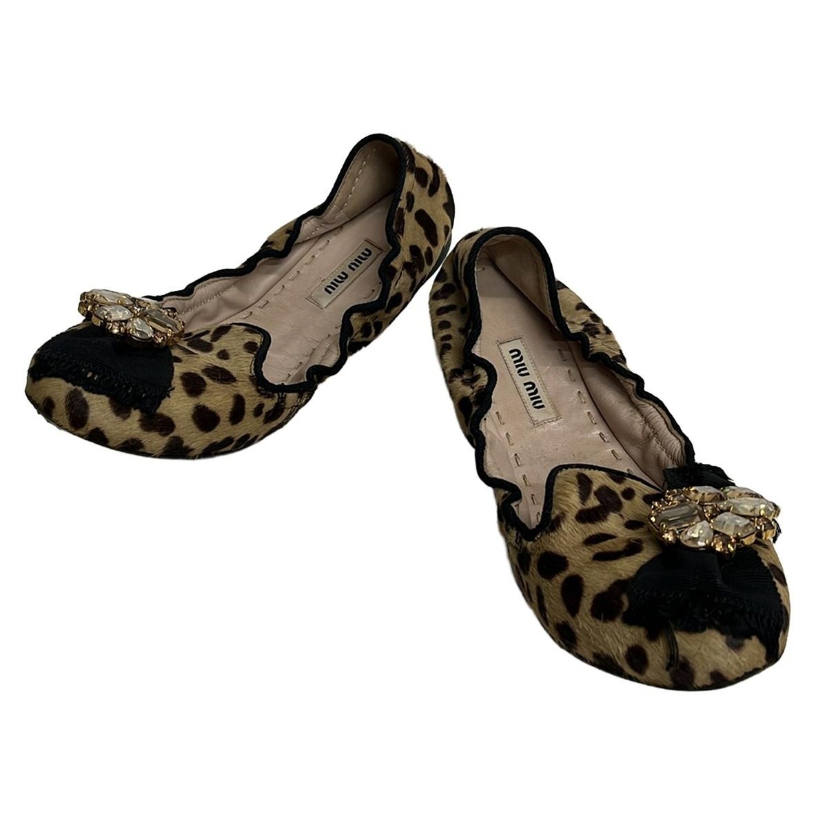 miumiu ミュウミュウ フラットシューズ 38 1 2 レディース - ベージュ×ダークブラウン×マルチ 豹柄 ビジュー
