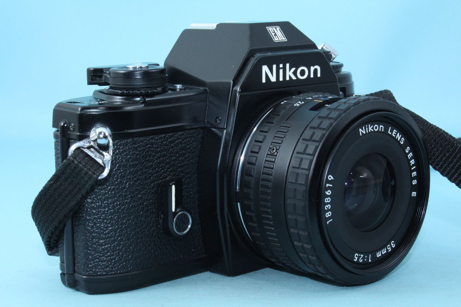 美品 Nikon EM + Series E 35mm F2.5 返品保証 ニコン 一眼レフ