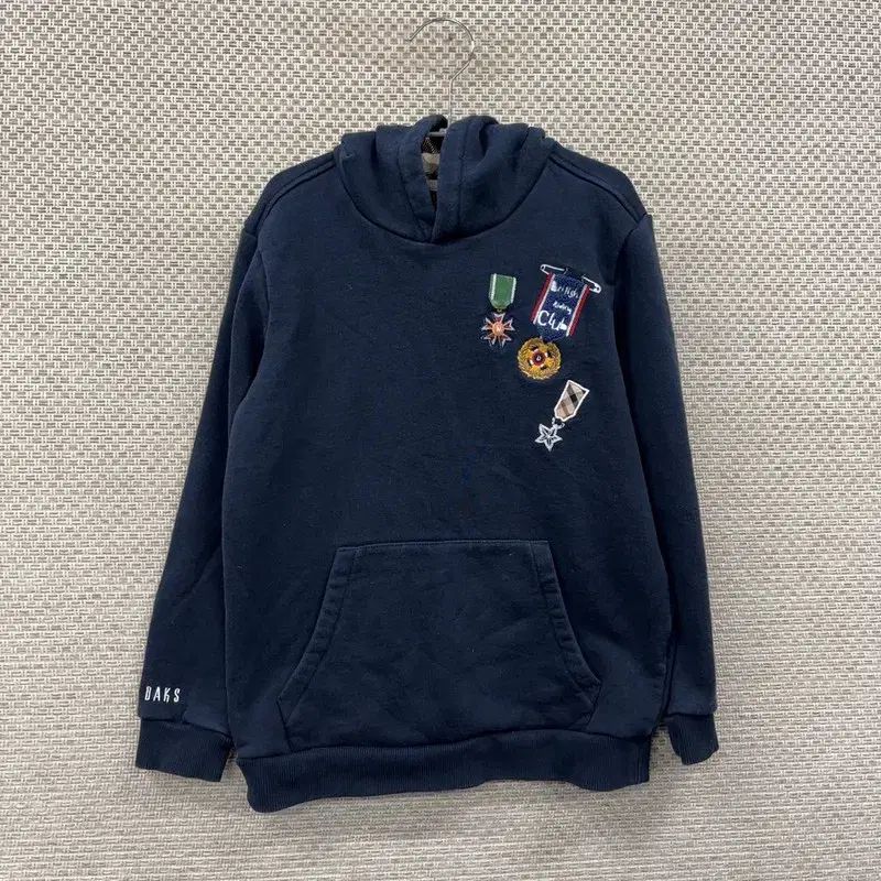 人気セール，低価 ダックス キッズ マルチパッチ フーディー Tシャツ 140 (11Y) B00270 Tシャツ