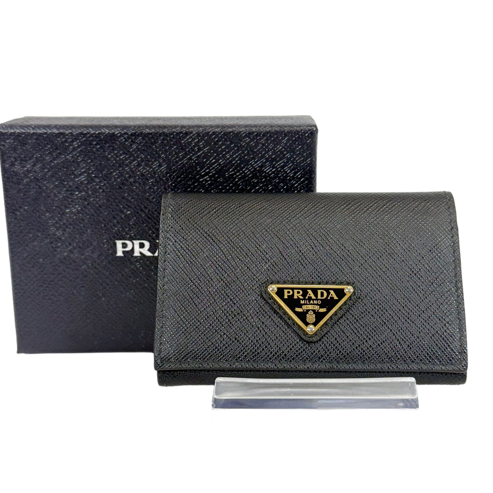 未使用級・美品】PRADA プラダ サフィアーノ トライアングル 三角