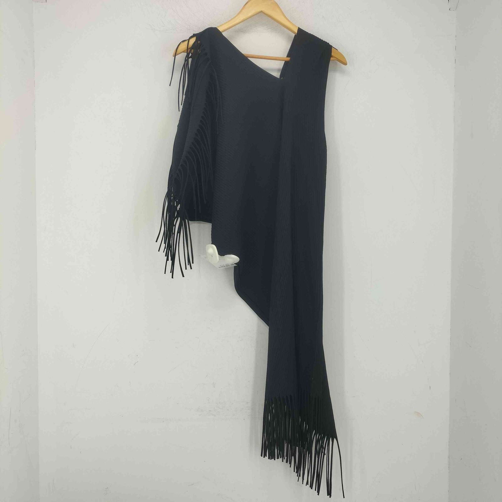 ISSEY MIYAKE me(イッセイミヤケミー) 19ss フリンジデザイン 変形 プリーツワンピース レディース 表記無 【中古】【ブランド古着バズストア】 イッセイミヤケミー ISSEY MIYAKE me 19ss フリンジデザイン 変形