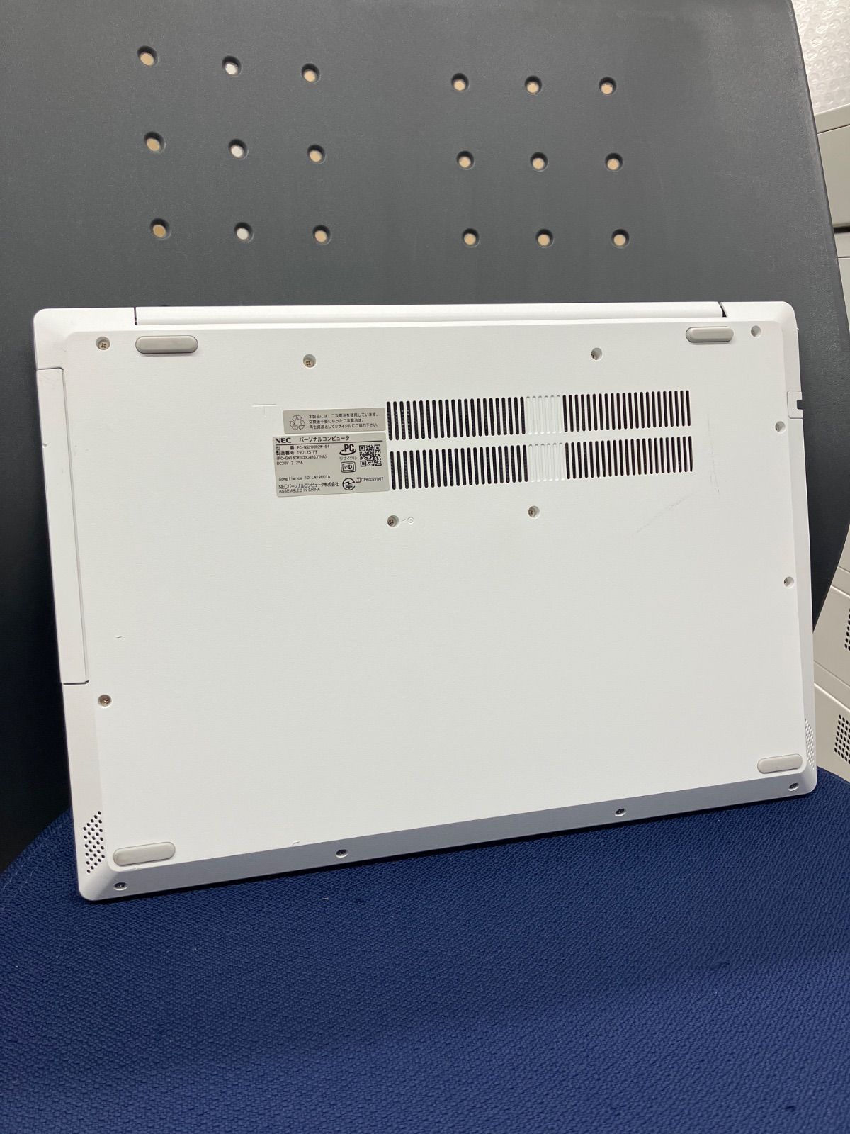 ジャンク NEC PC-NS200R2W-S4 NS200/R Celeron （R）4205U CPU @ 1.80