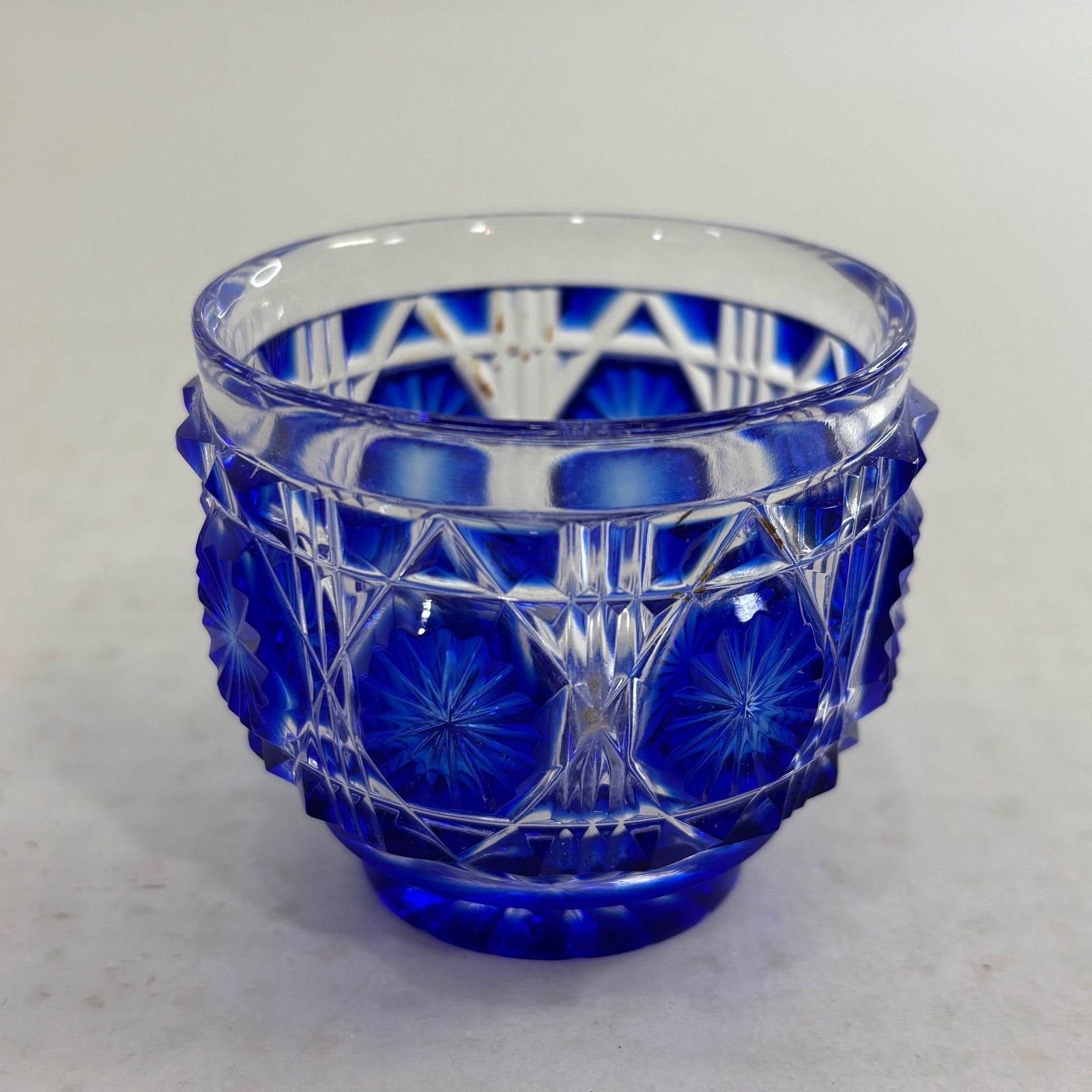 復元薩摩切子 色被せガラス 切子 猪口 ハンドカット クリスタル ショットグラス ダブルグラス ロックグラスアイテム 最 美の匠 ガラス工房 弟子丸 作