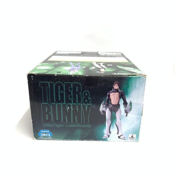 Lｽﾀﾝﾄﾞ TIGER-BUNNY