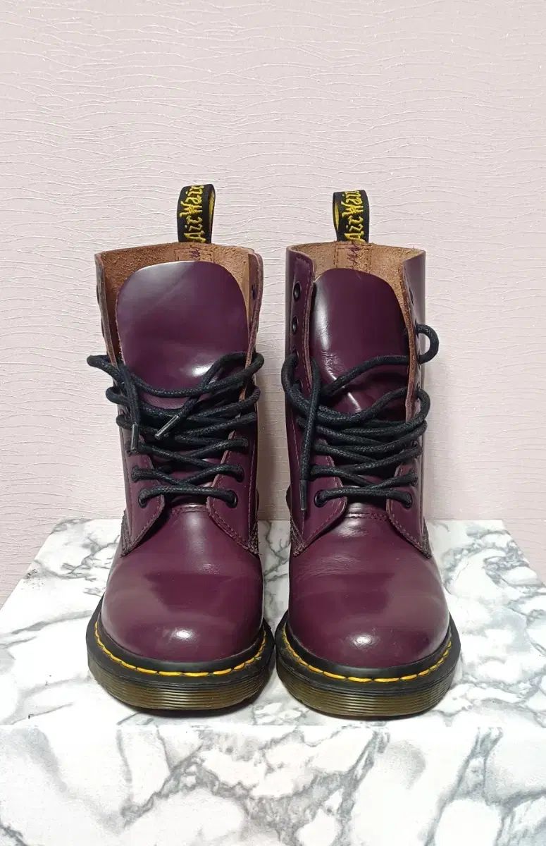 MARTENS