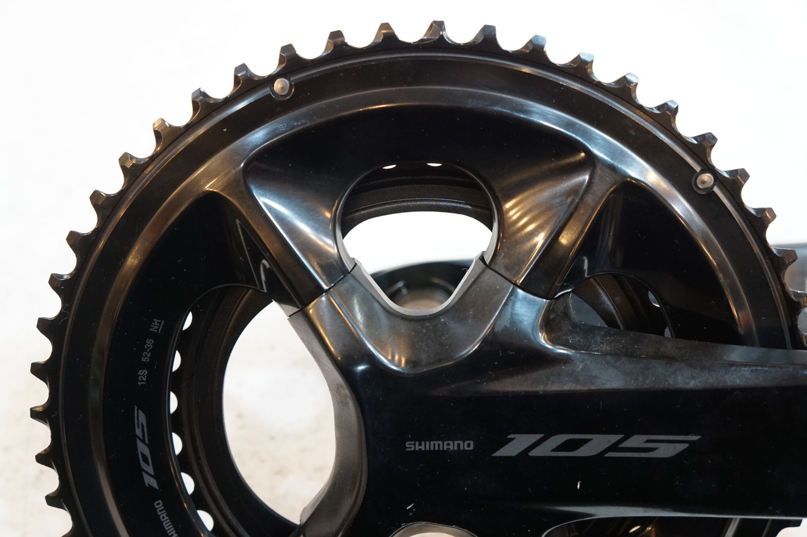 SHIMANO 「シマノ」 105 FC-R7100 165mm 52-36T クランクセット