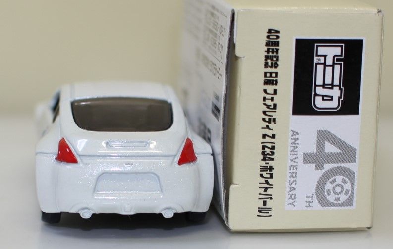 USED トミカ 非売品 40周年記念 フェアレディZ（Z34）ホワイトパール