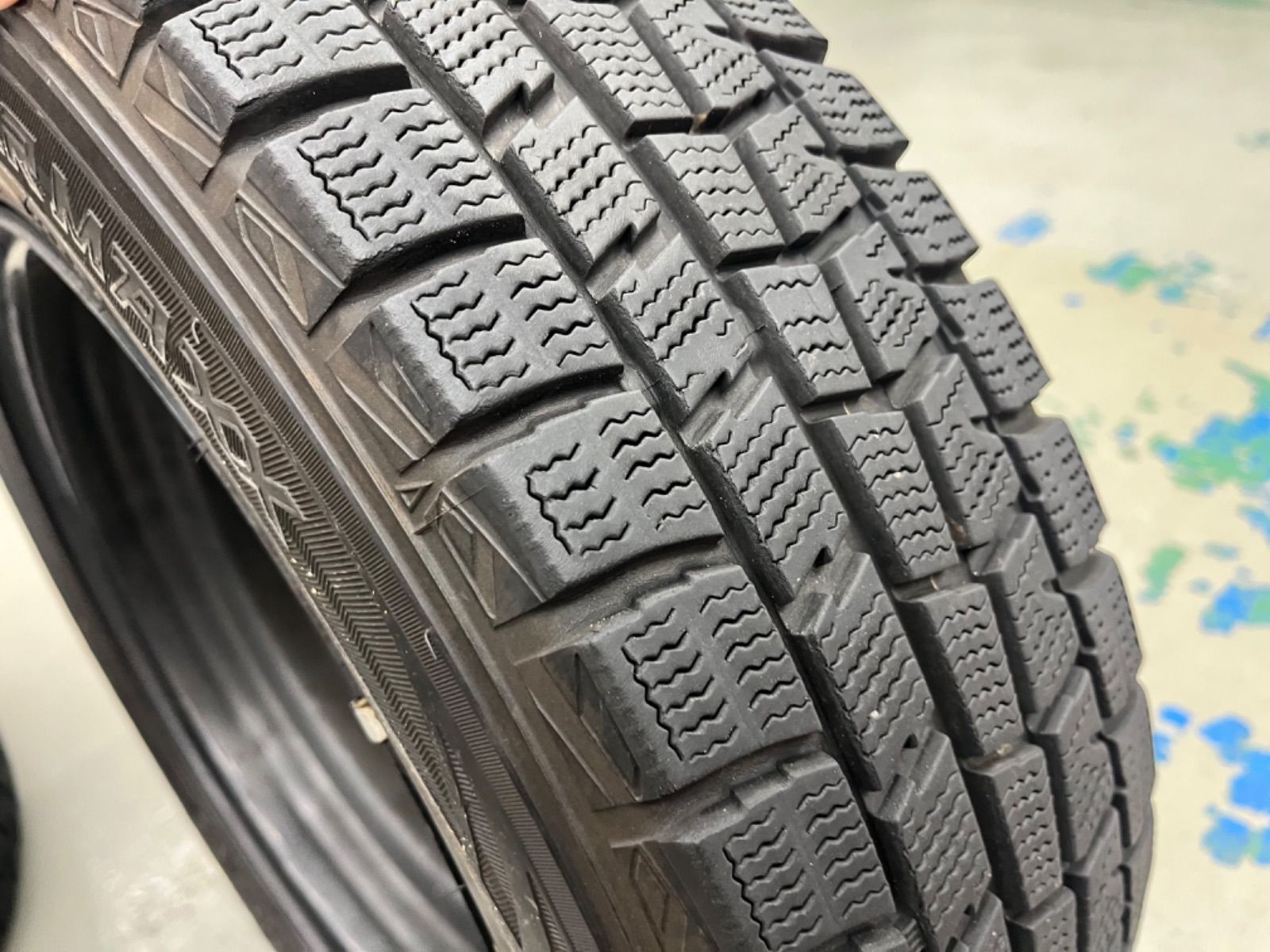 トヨタアクアスタッドレスタイヤ165 70