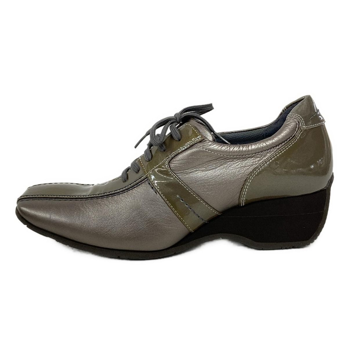 GIRO/asics walking(ジーロ) スニーカー レディース美品 - カーキ