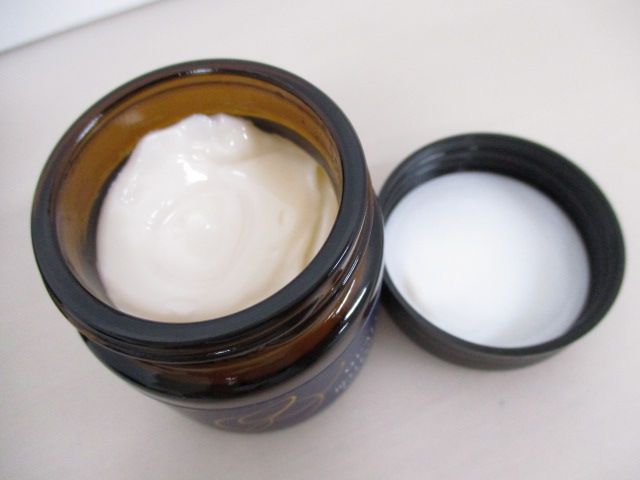 送料無料】☆ほぼ未使用☆ QUALIA ベルクアージュ エンリッチクリーム