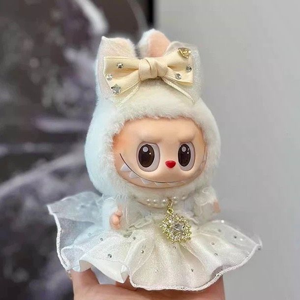 ラブブ服 labubu ネックレス付きレースドレスコーデ リボン ダイヤ付き