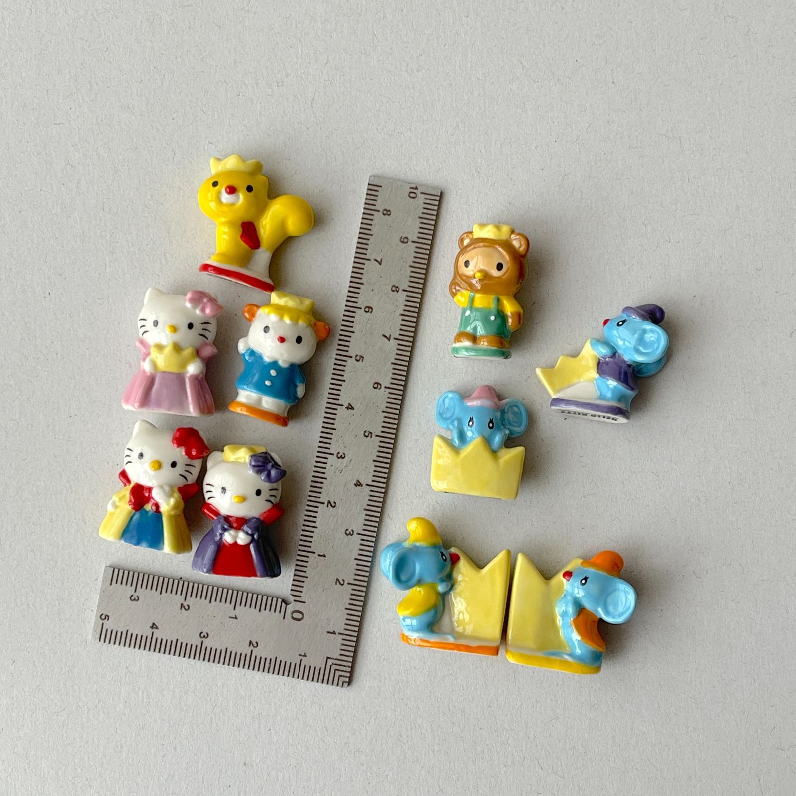 フェーヴ ハローキティのエピファニー 2025年 フランス フェーブ