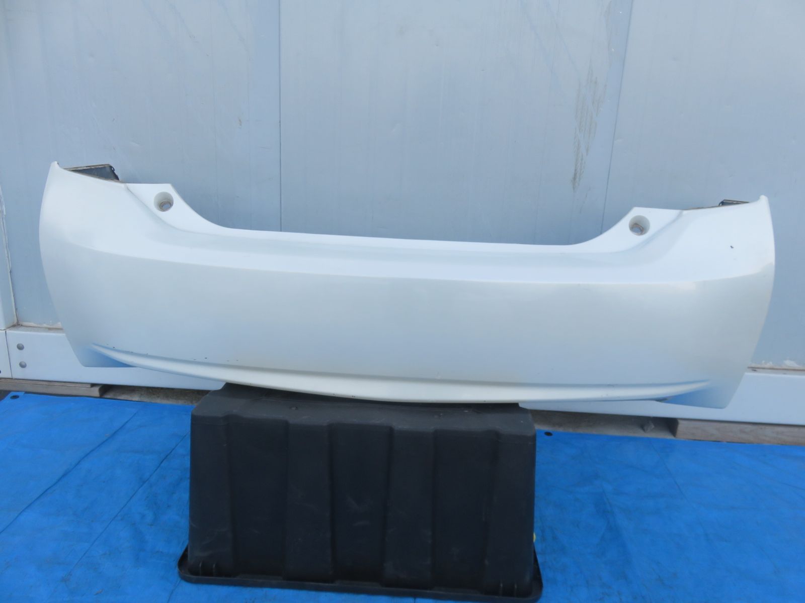 30プリウス リアバンパー カラー 070 トヨタ 30プリウス g's リヤバンパー 後期 H25 カラー070 パール