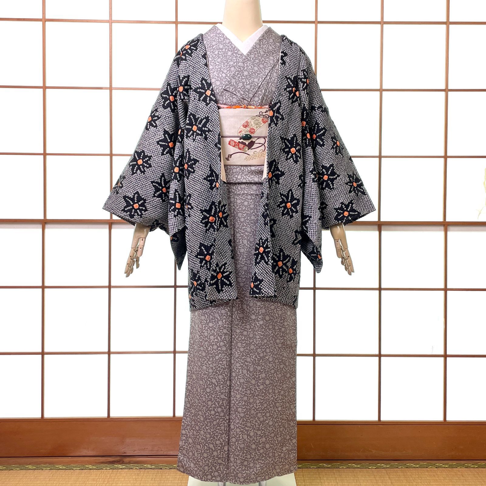  羽織 総絞り 正絹 紅葉柄 白黒 オレンジ 羽織紐付き 手縫い 着物 kimonolove ♥品 一点物 オゾン消臭サービス A-2617 羽織 着物 浴衣