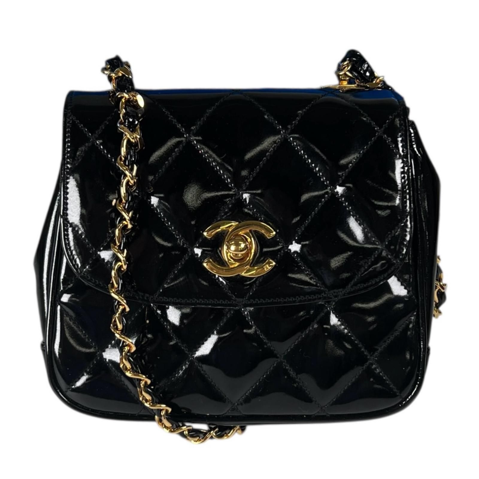 CHANEL ブラック マトラッセ 美品 CHANEL シャネル ﾏﾄﾗｯｾ 2368428 ショルダーバッグ エナメル