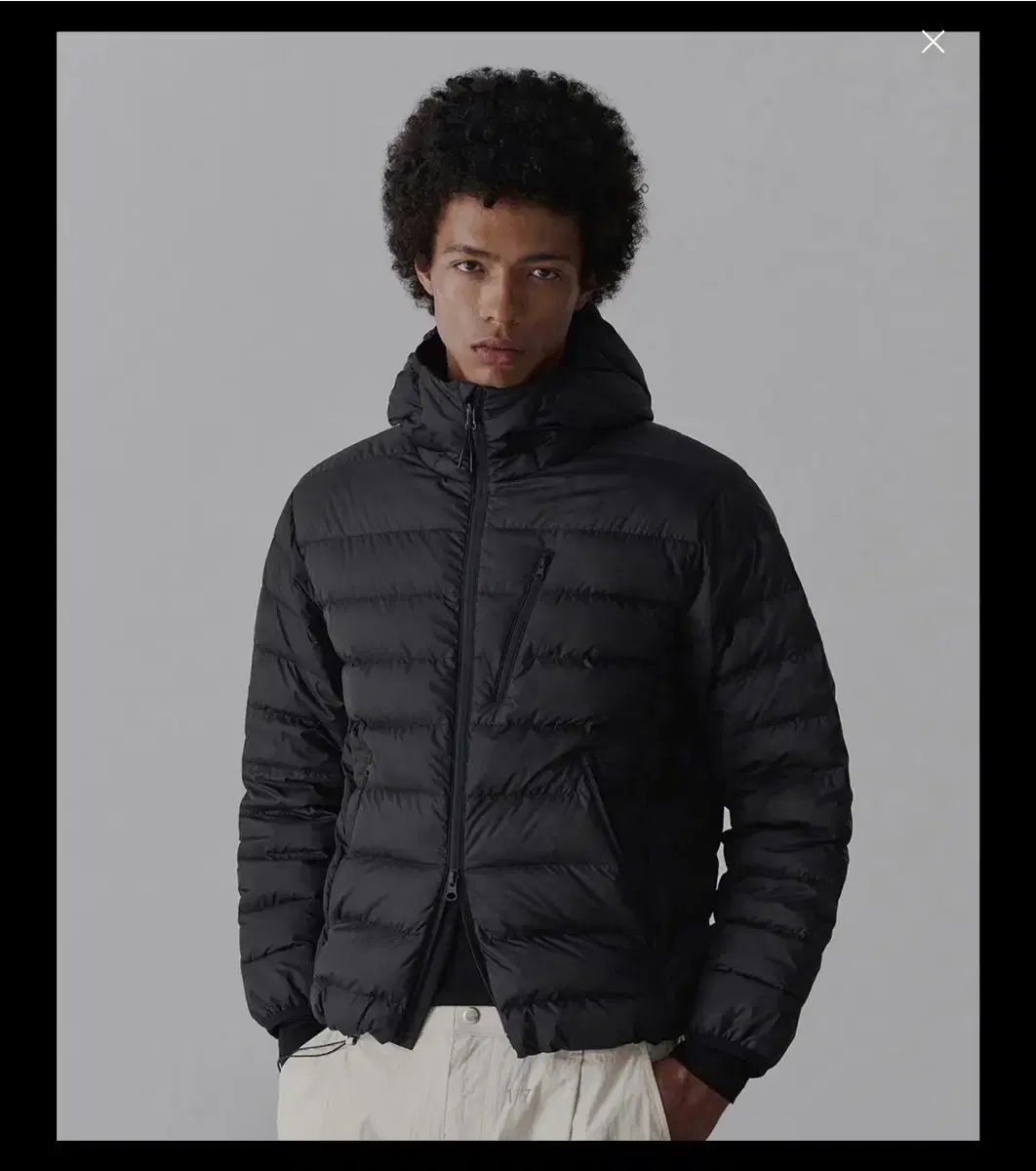 ムシンサスタンダード シティレジャー フーディー ライト ダウン ジャケット ブラック