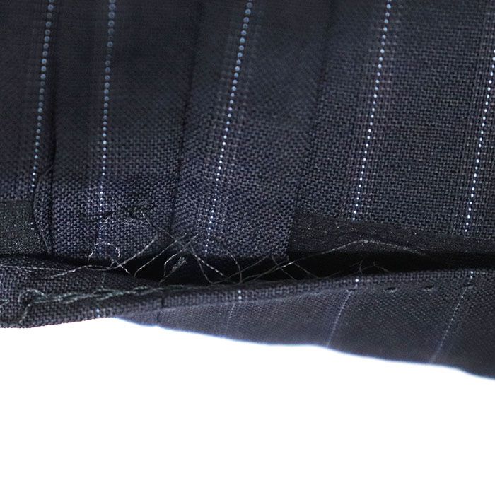 1タック テーパードシルエット