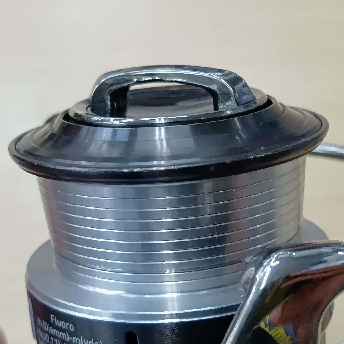  併売 ダイワ 14イグニス 2505 タイプR スピニングリール リール