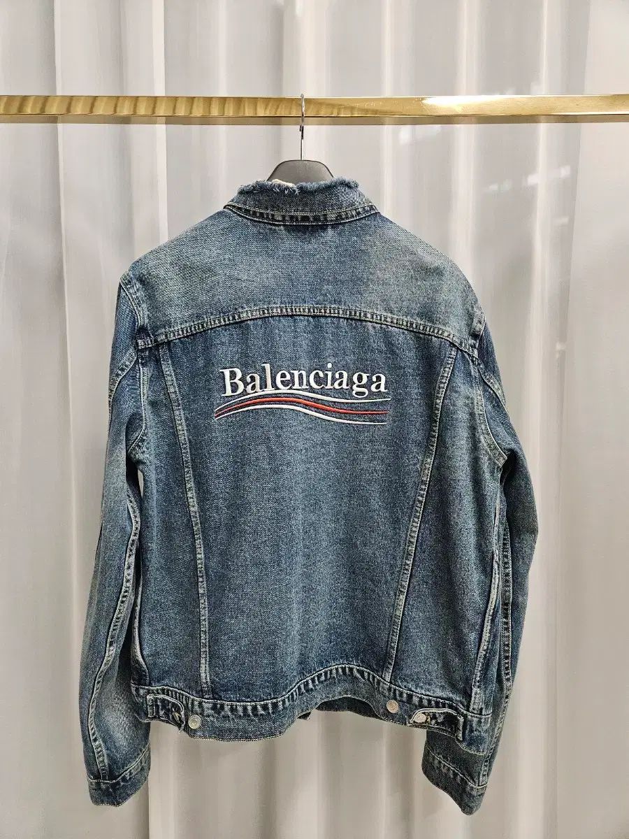 バレンシアガ デニムジャケット 52サイズ - メルカリ