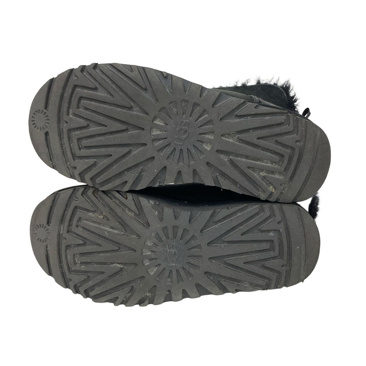 ショートブーツ