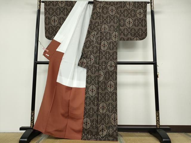 7マルキ 亀甲花文