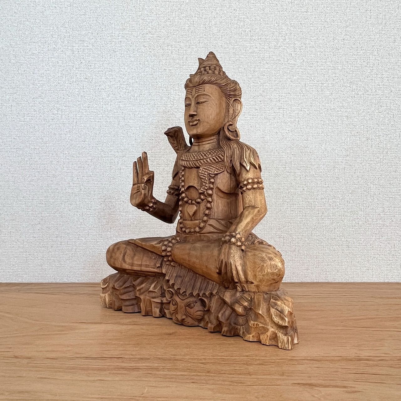 インドアンティーク　ヒンドゥー教牛の阿修羅像　木彫りオブジェ インドアンティーク ヒンドゥー教牛の阿修羅像 木彫りオブジェ