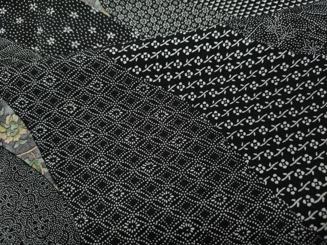 平和屋着物○伝統工芸士 染谷梅治 小紋 道長更紗花文 黒地 さが美扱い