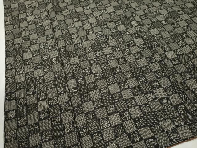 平和屋着物○上質な小紋 市松吉祥草花文 黒地 正絹 逸品 未使用