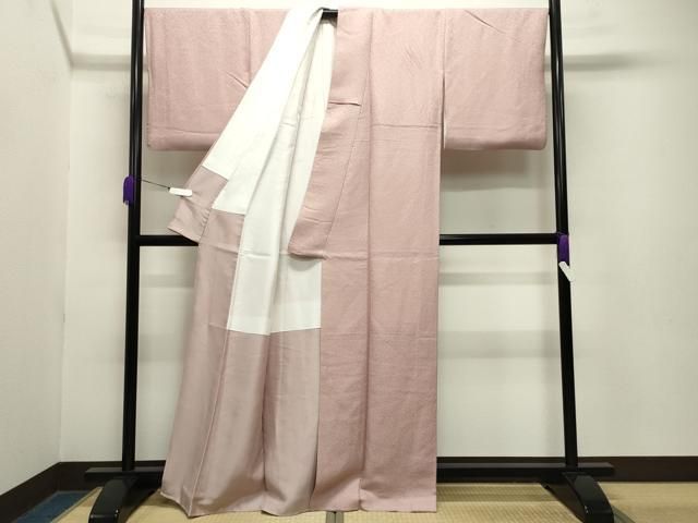 平和屋着物 上質な色無地 紋意匠 薄柿色 正絹 gh 色無地 着物 着物 浴衣